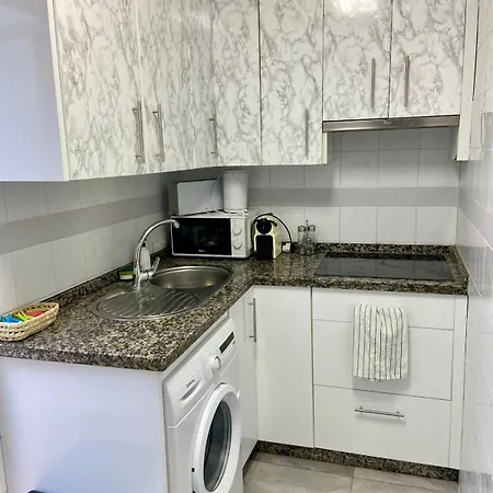 New Old Town Apartment *